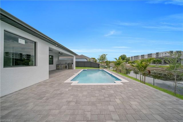 2218 SW 15th AVE, Cape Coral, FL 33991