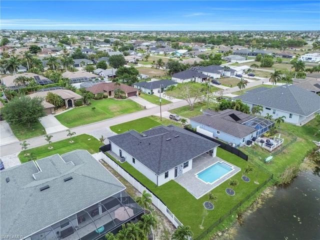 2218 SW 15th AVE, Cape Coral, FL 33991