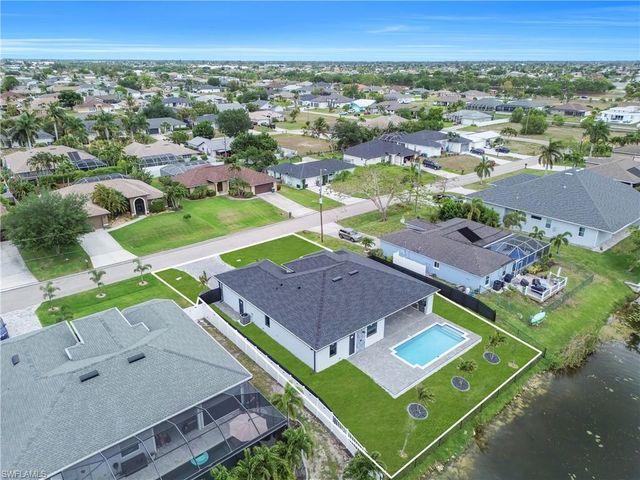 2218 SW 15th AVE, Cape Coral, FL 33991