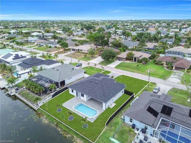 2218 SW 15th AVE, Cape Coral, FL 33991