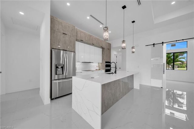 2218 SW 15th AVE, Cape Coral, FL 33991