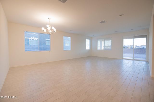 8437 W MEDLOCK Drive 035, Glendale, AZ 85305