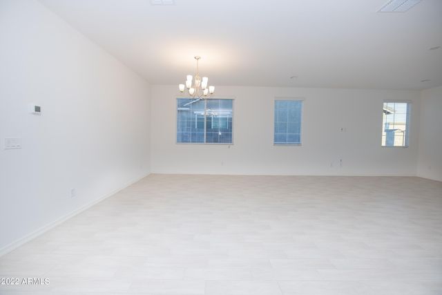 8437 W MEDLOCK Drive 035, Glendale, AZ 85305