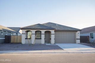 8437 W MEDLOCK Drive 035, Glendale, AZ 85305