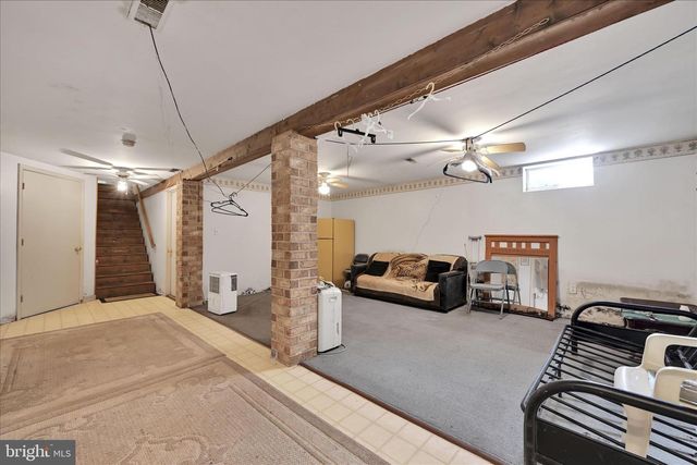 512 SCHOOL DR, Fredericksburg, PA 17026