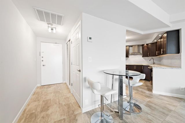 3800 GALT OCEAN Drive 1009, Fort Lauderdale, FL 33308