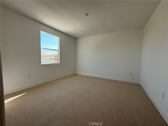 29635 Corte Ballenas, Valencia, CA 91354