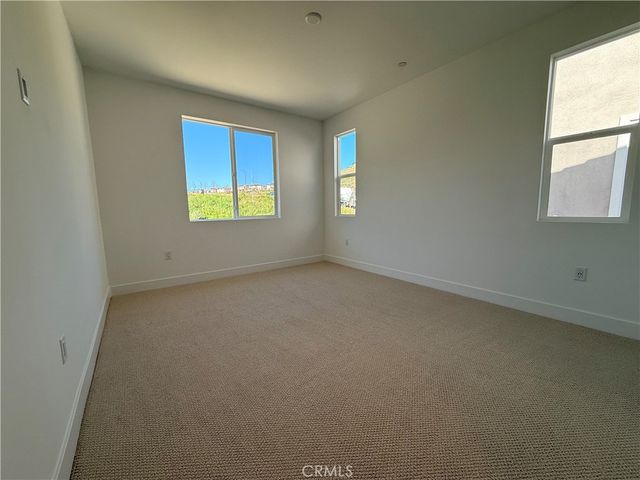 29635 Corte Ballenas, Valencia, CA 91354