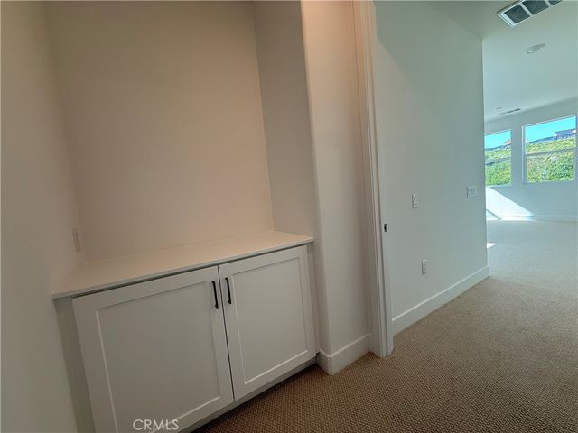 29635 Corte Ballenas, Valencia, CA 91354