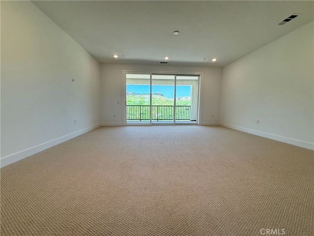 29635 Corte Ballenas, Valencia, CA 91354