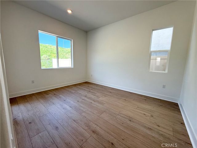 29635 Corte Ballenas, Valencia, CA 91354