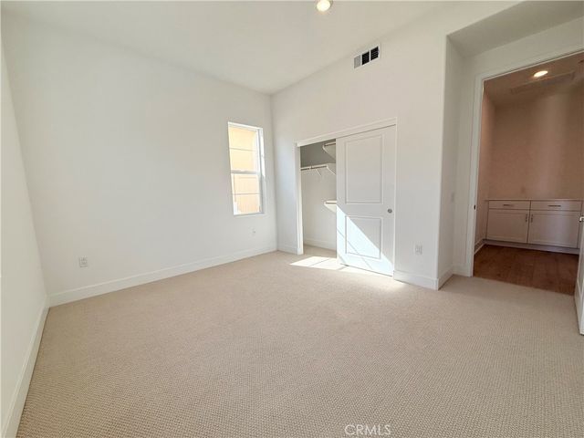 29635 Corte Ballenas, Valencia, CA 91354