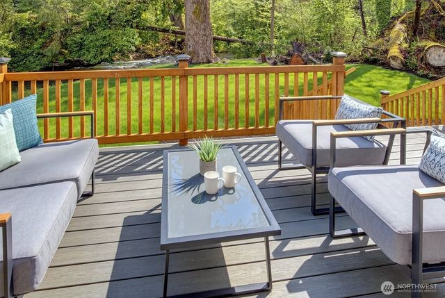560 NE Alder Street, Issaquah, WA 98027