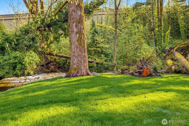 560 NE Alder Street, Issaquah, WA 98027