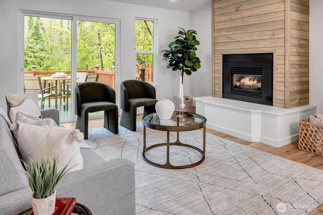 560 NE Alder Street, Issaquah, WA 98027