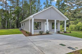 609 N Timberly Lane, Burgaw, NC 28425