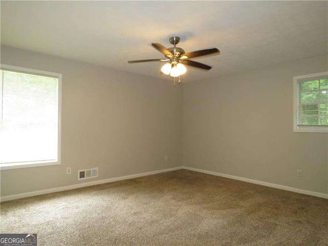 467 PINEBURR Lane, Stone Mountain, GA 30087