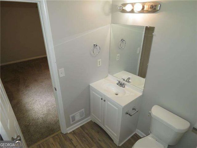 467 PINEBURR Lane, Stone Mountain, GA 30087