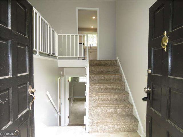 467 PINEBURR Lane, Stone Mountain, GA 30087