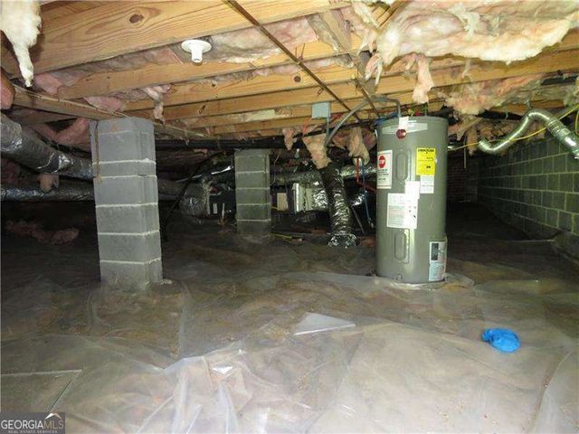 467 PINEBURR Lane, Stone Mountain, GA 30087