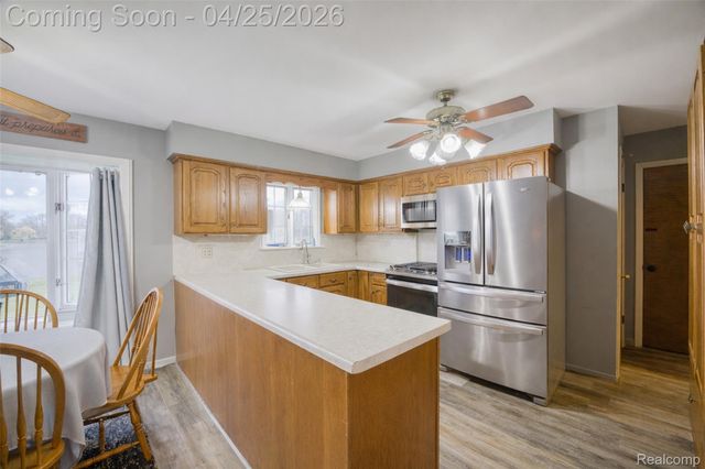 7461 Biscayne Avenue, White Lake Charter Township, MI 48383