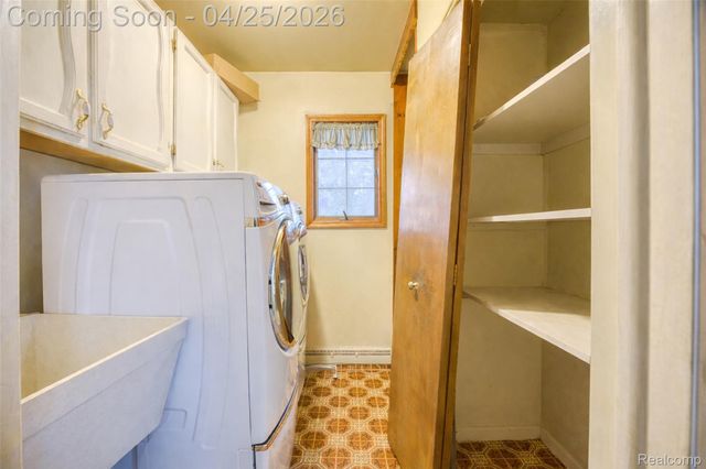 7461 Biscayne Avenue, White Lake Charter Township, MI 48383
