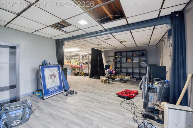 7461 Biscayne Avenue, White Lake Charter Township, MI 48383