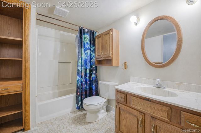 7461 Biscayne Avenue, White Lake Charter Township, MI 48383