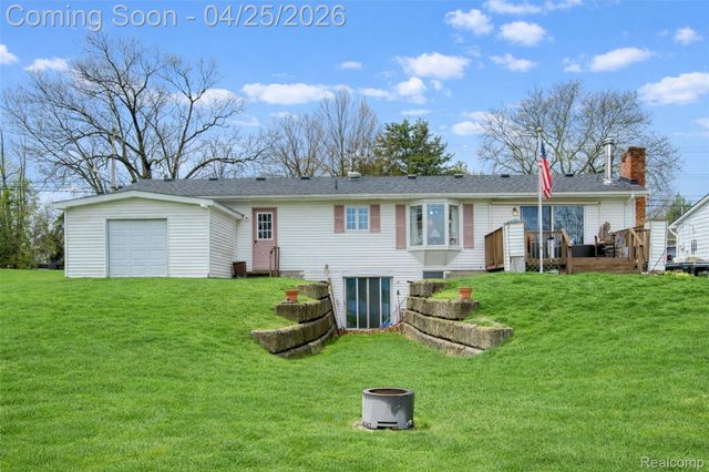 7461 Biscayne Avenue, White Lake Charter Township, MI 48383
