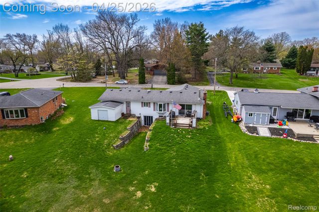 7461 Biscayne Avenue, White Lake Charter Township, MI 48383