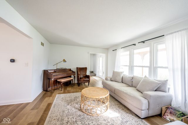 108 Downing Court, Noblesville, IN 46060