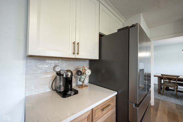 108 Downing Court, Noblesville, IN 46060