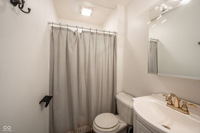 108 Downing Court, Noblesville, IN 46060