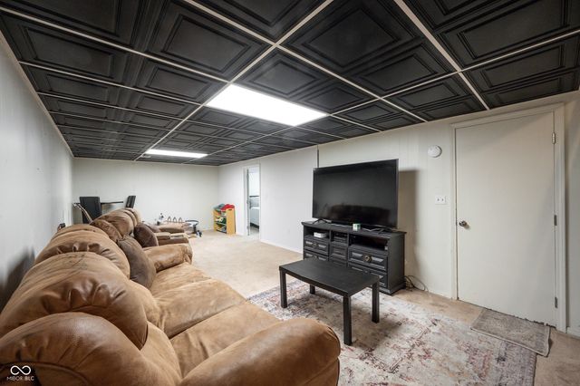 108 Downing Court, Noblesville, IN 46060