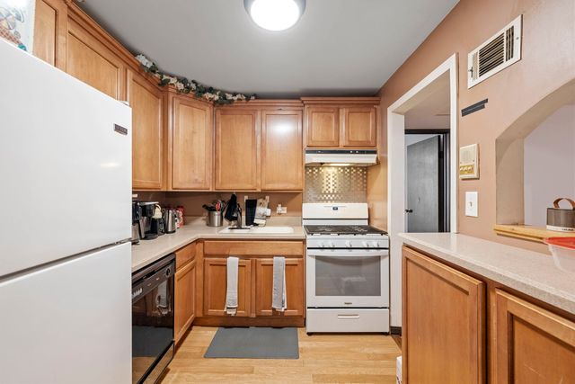 14505 Central Court PH4, Oak Forest, IL 60452