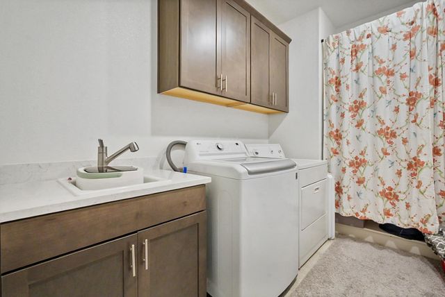 5743 Waterstone St, Sacramento, CA 95835