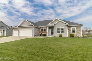 6376 Whitehouse Valley Drive, Whitehouse, OH 43571