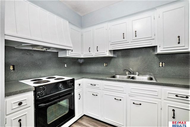 3514 Lynnwood Drive, Bellevue, NE 68123