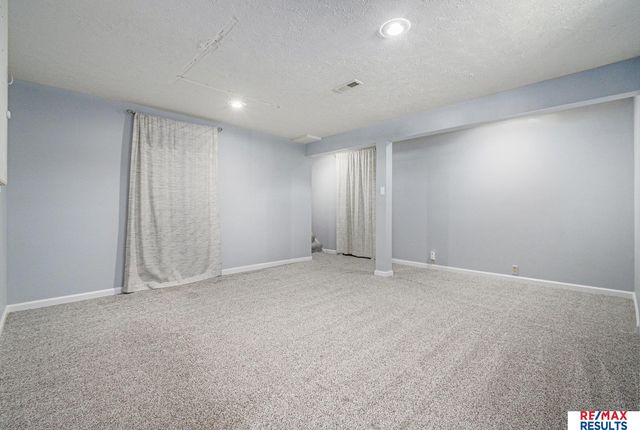 3514 Lynnwood Drive, Bellevue, NE 68123