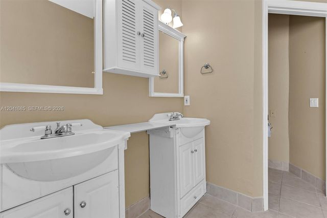 7950 SW 196th Ter, Cutler Bay, FL 33189