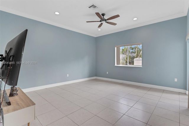 7950 SW 196th Ter, Cutler Bay, FL 33189