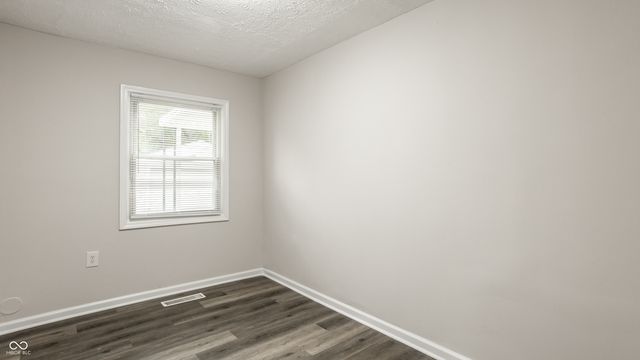 4018 Kalmar Drive, Indianapolis, IN 46222