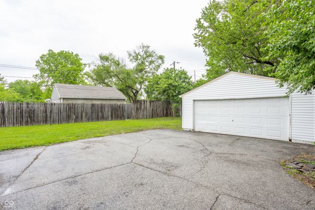 4018 Kalmar Drive, Indianapolis, IN 46222