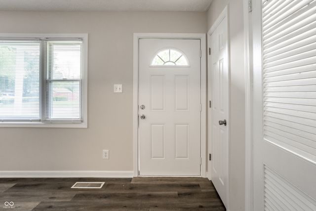 4018 Kalmar Drive, Indianapolis, IN 46222