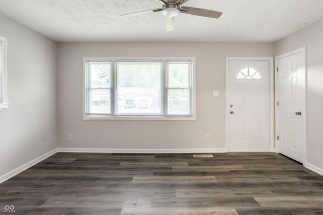 4018 Kalmar Drive, Indianapolis, IN 46222