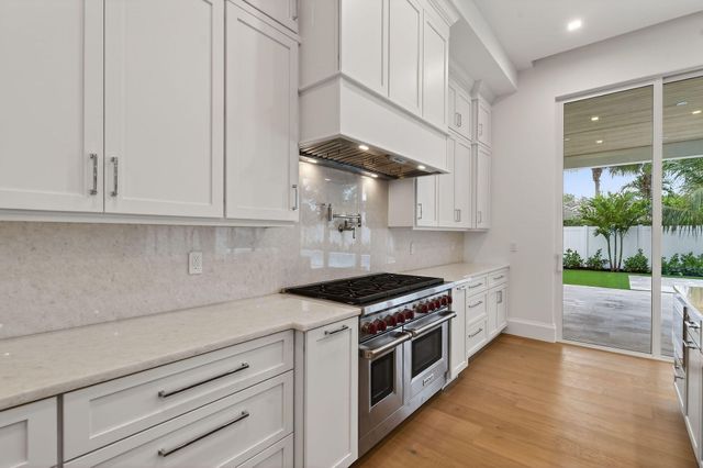 192 River Drive, Jupiter, FL 33469