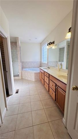 2352 Fenwick WAY, Virginia Beach, VA 23453