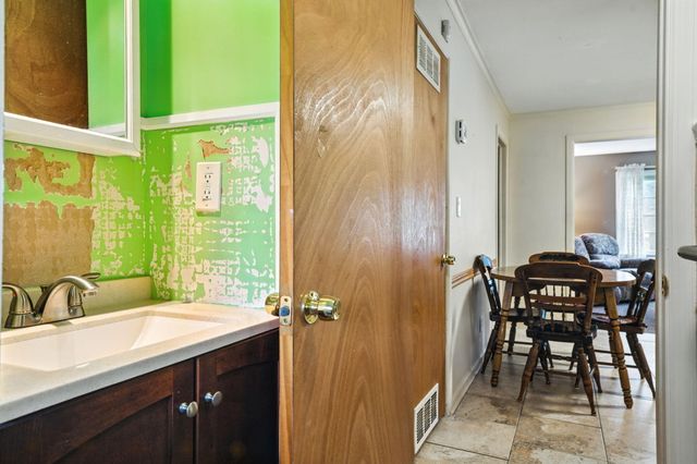 300 Lenawee Street, Durand City, MI 48429