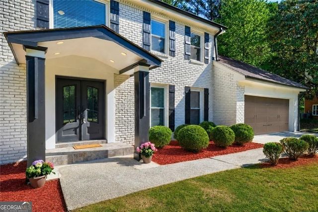2368 Fenhurst Place, Dunwoody, GA 30338