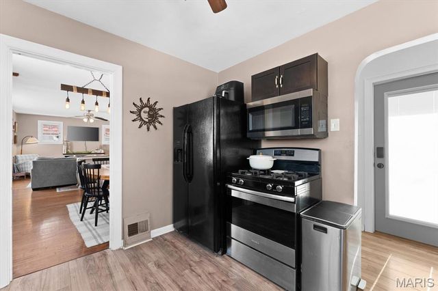 14 N 41st Street, Belleville, IL 62226